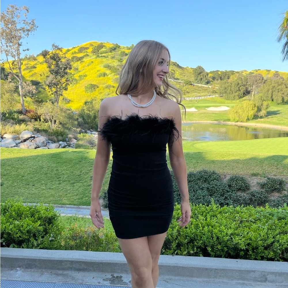 Elegant Black Strapless Dress